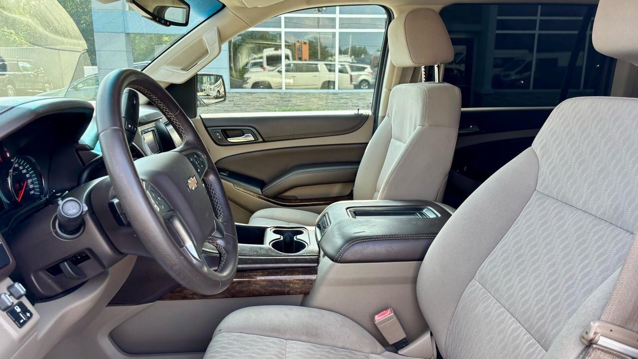 Chevrolet Suburban  2015