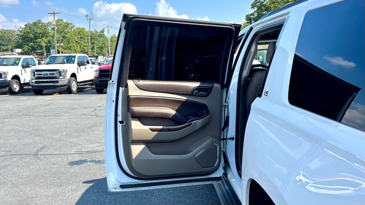 Chevrolet Suburban  2015