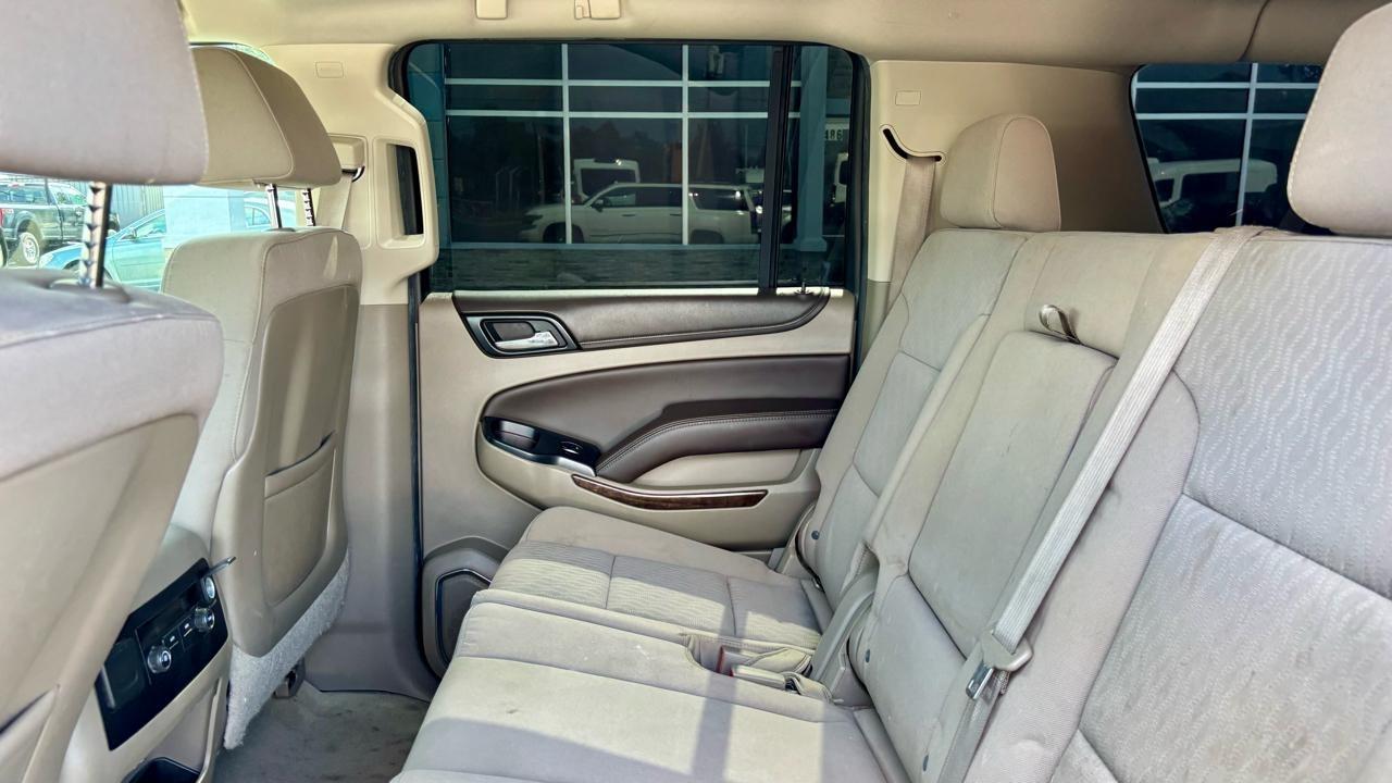 Chevrolet Suburban  2015