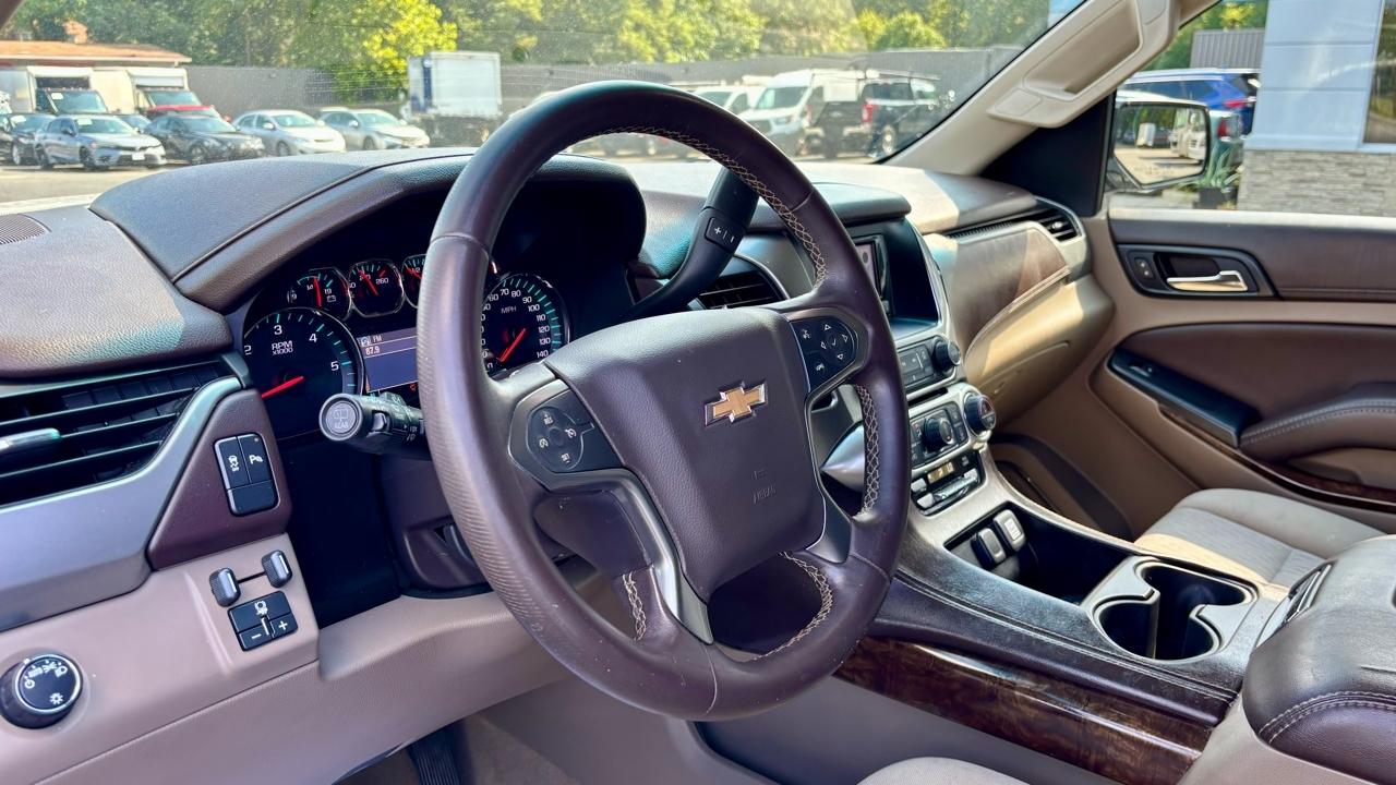 Chevrolet Suburban  2015