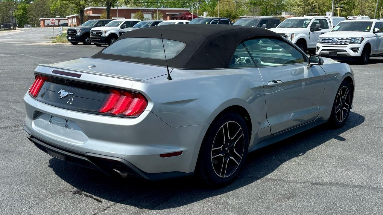 Ford Mustang  2022