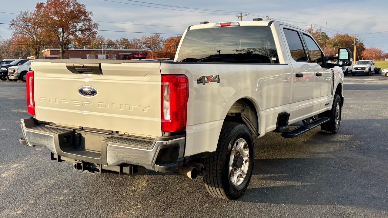 Ford F-350 SD  2025