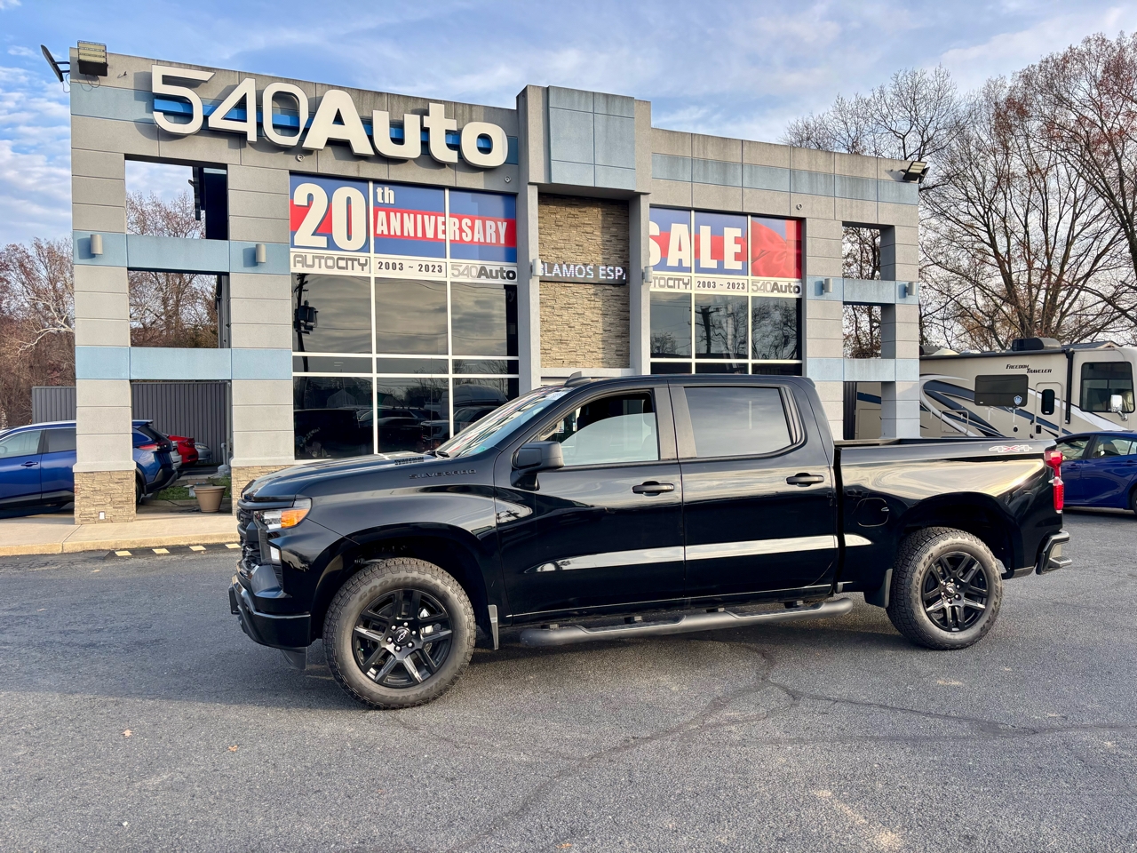 2025 Chevrolet Silverado 1500 4WD Crew Cab 147" Custom