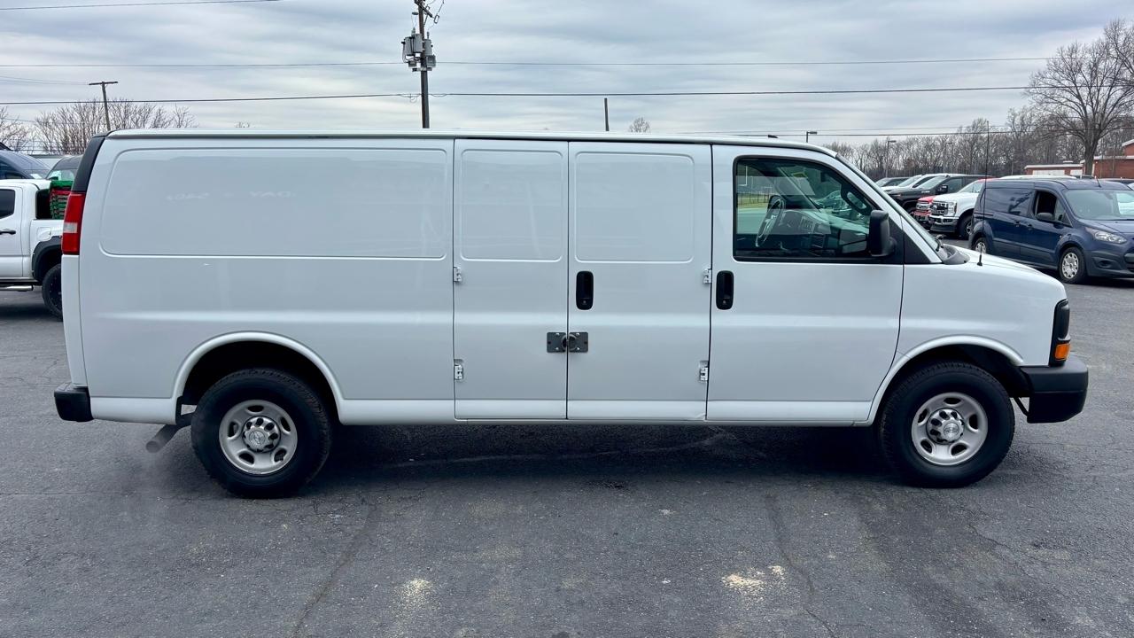 Chevrolet Express  2017