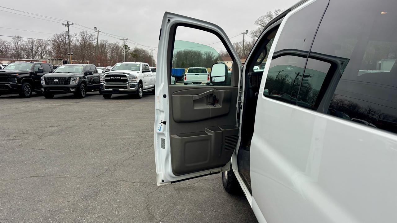 Chevrolet Express  2017