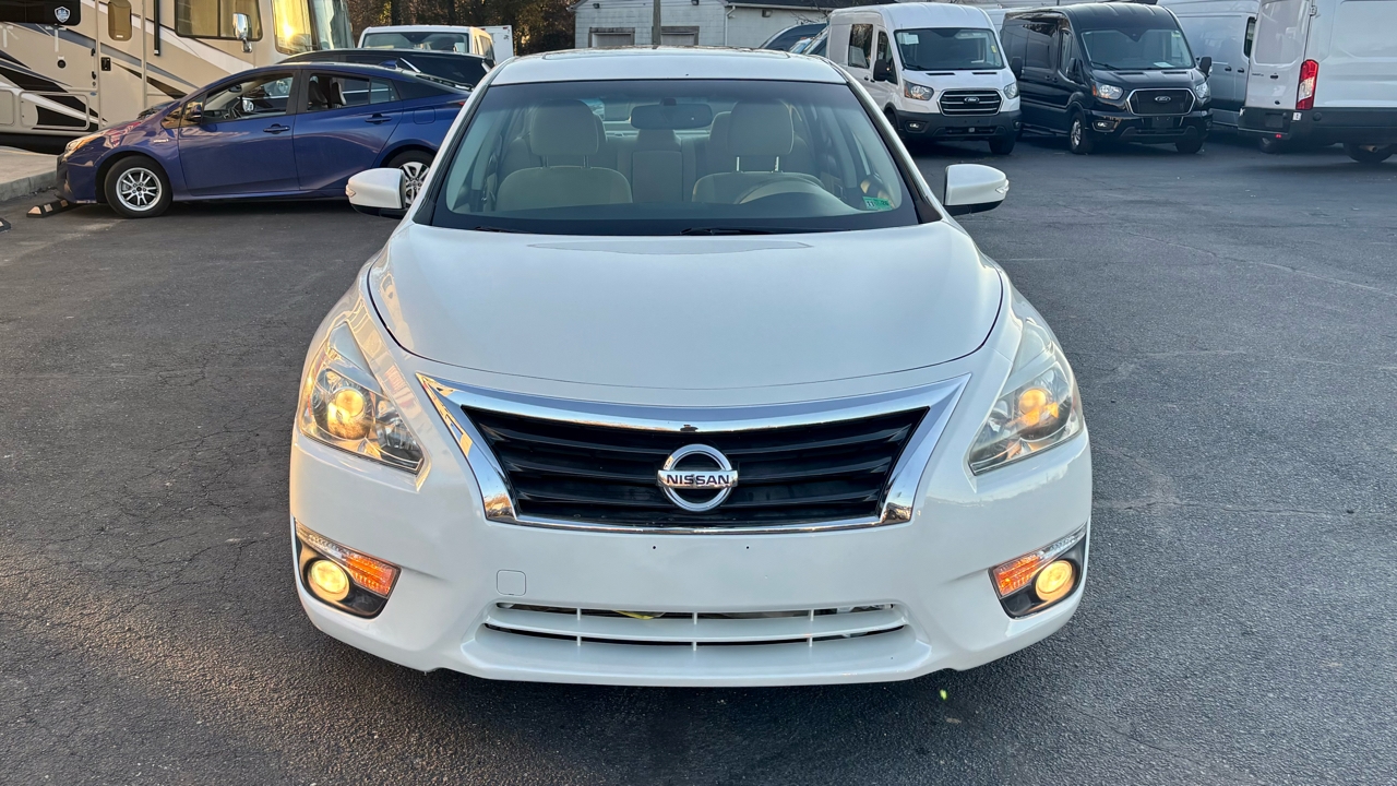 Nissan Altima  2015