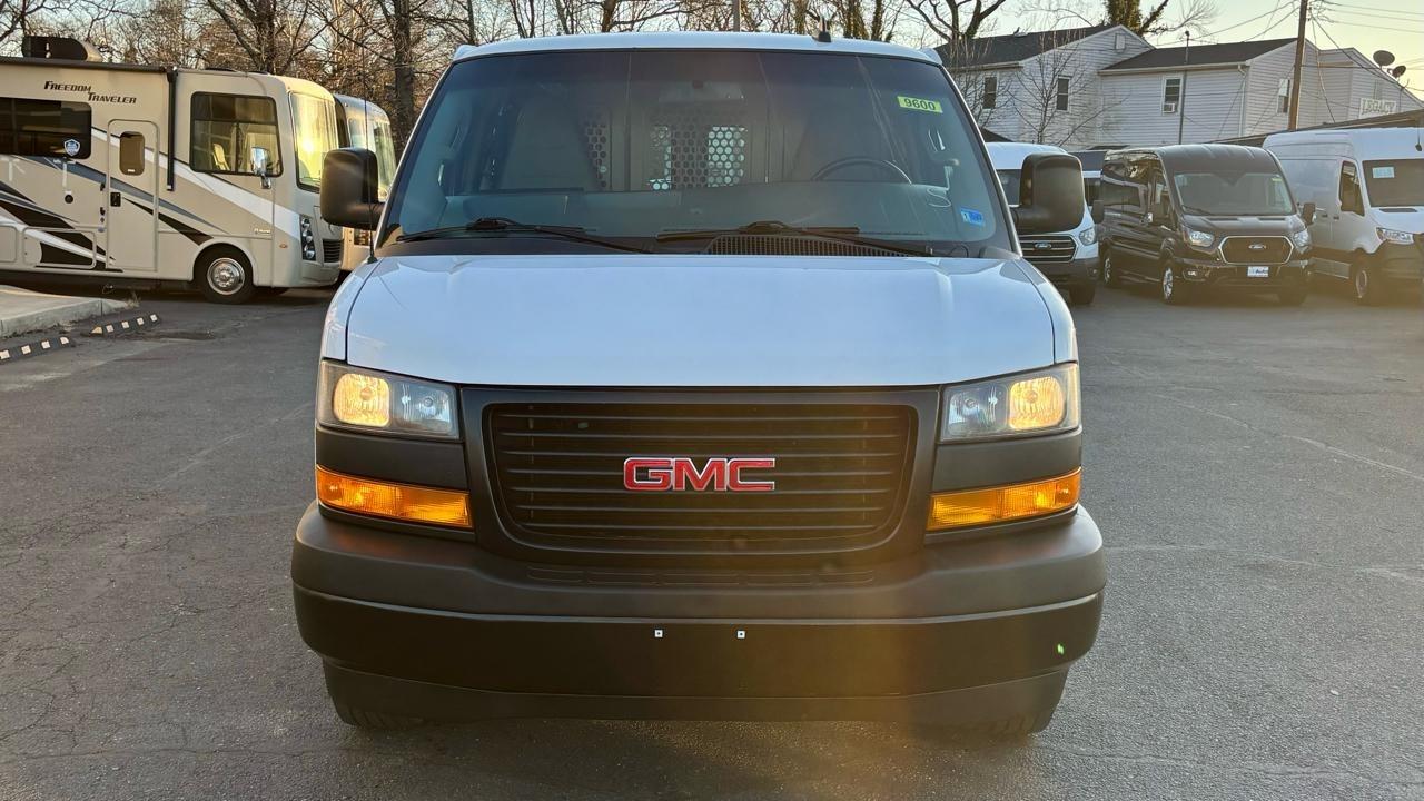 GMC Savana  2020