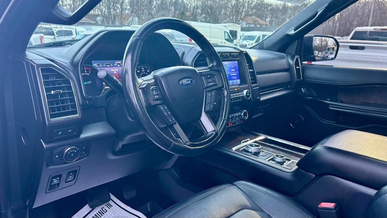 Ford Expedition  2020