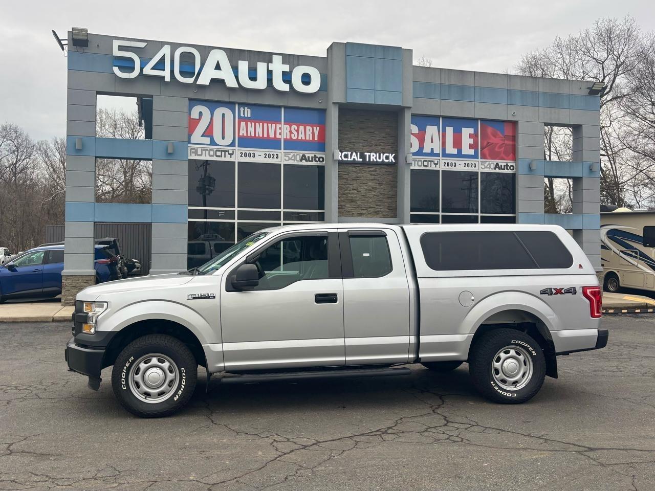 2015 Ford F-150 XL Extend Cab Short Bed w Camper Shell