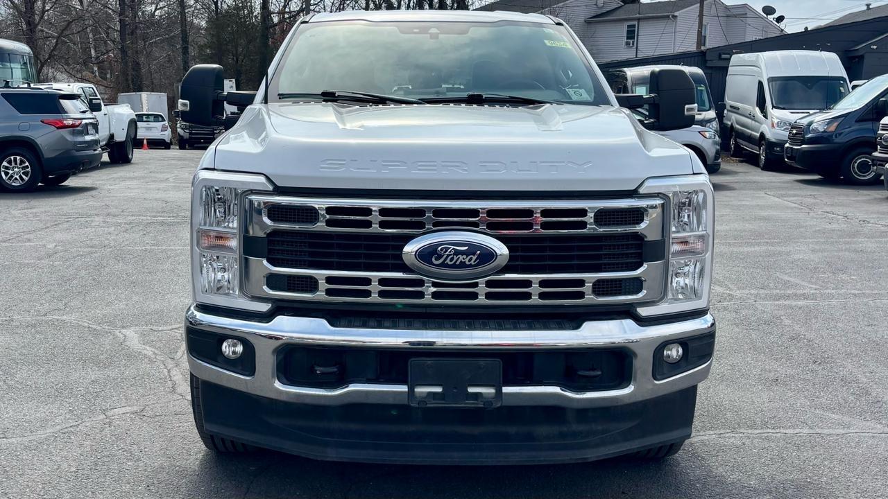 Ford F-350 SD  2023