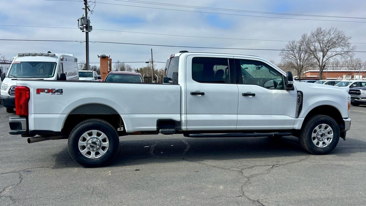 Ford F-350 SD  2023