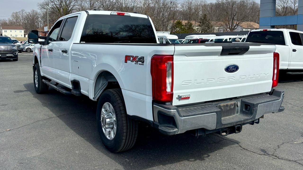 Ford F-350 SD  2023