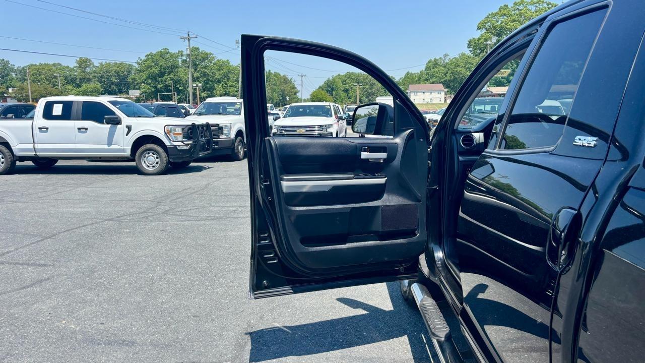 Toyota Tundra  2019