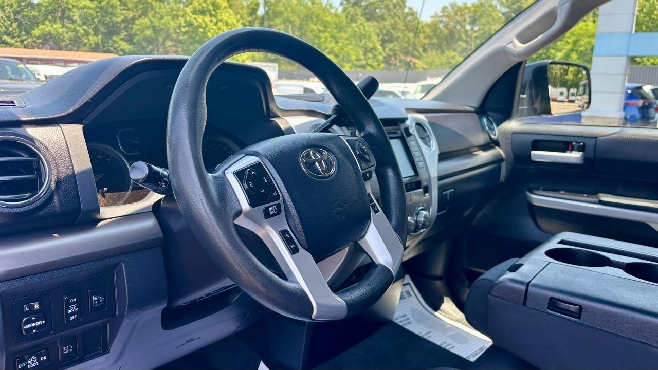 Toyota Tundra  2019