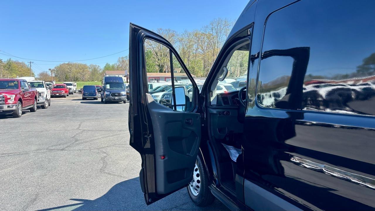 Ford Transit  2024