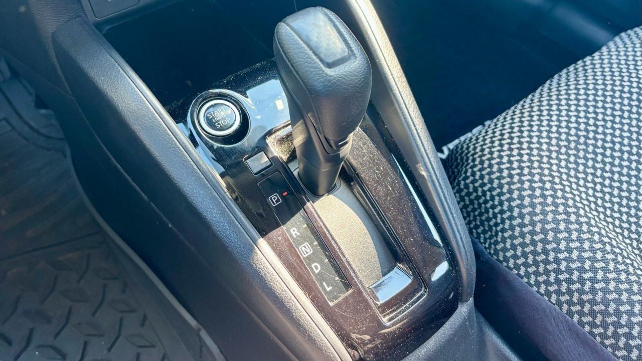 Nissan Versa  2021
