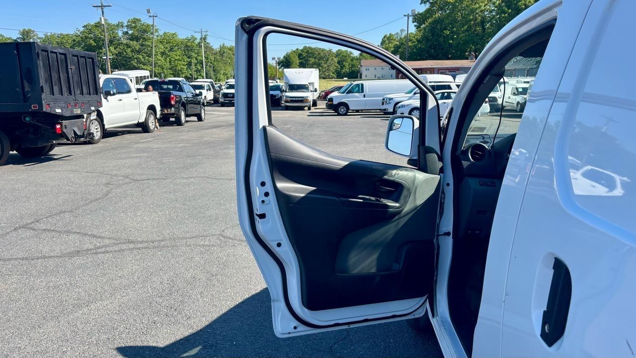 Nissan NV200  2018
