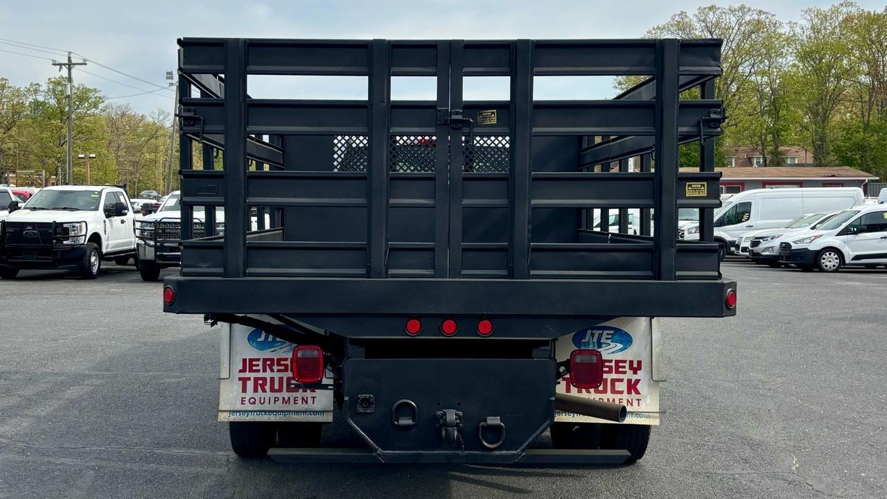Ford F-550  2022