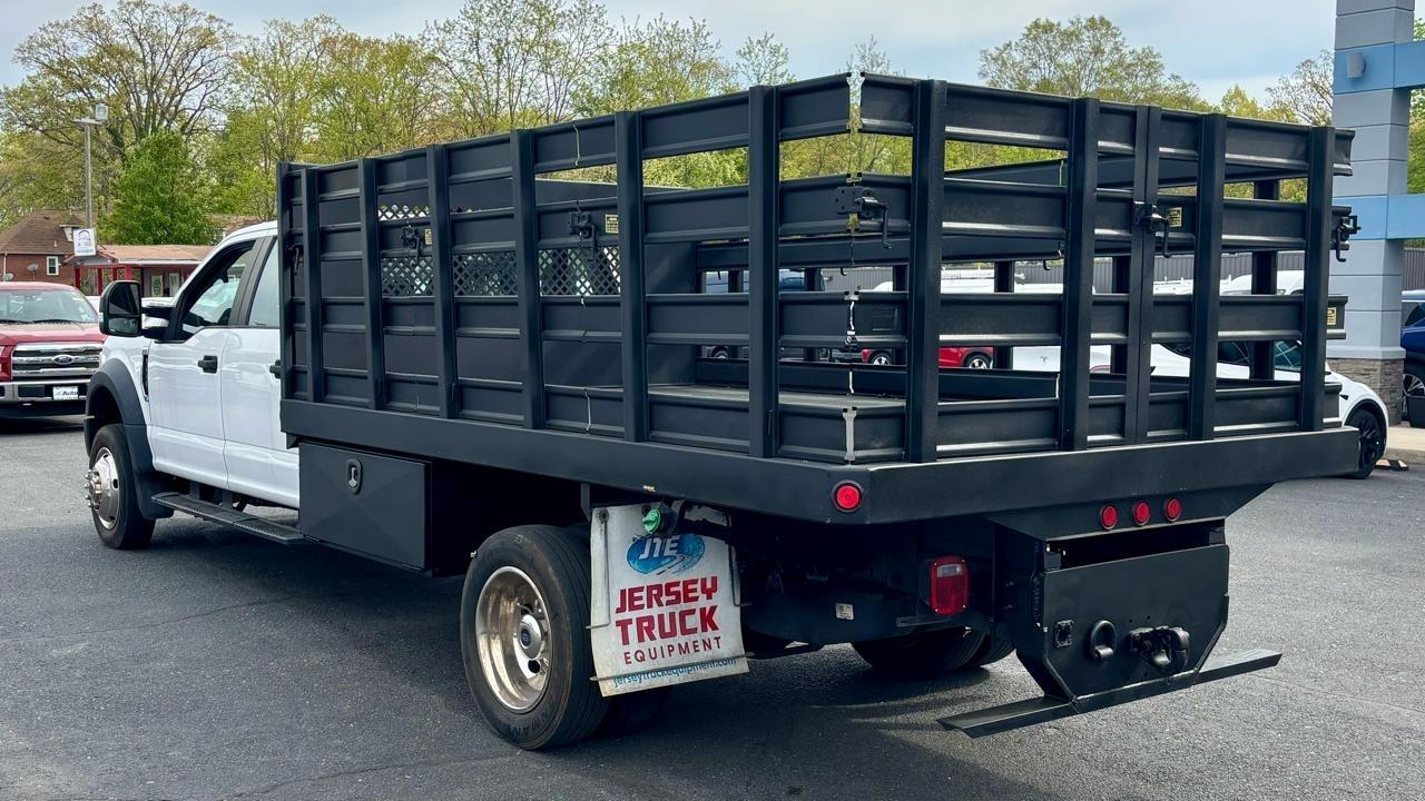 Ford F-550  2022
