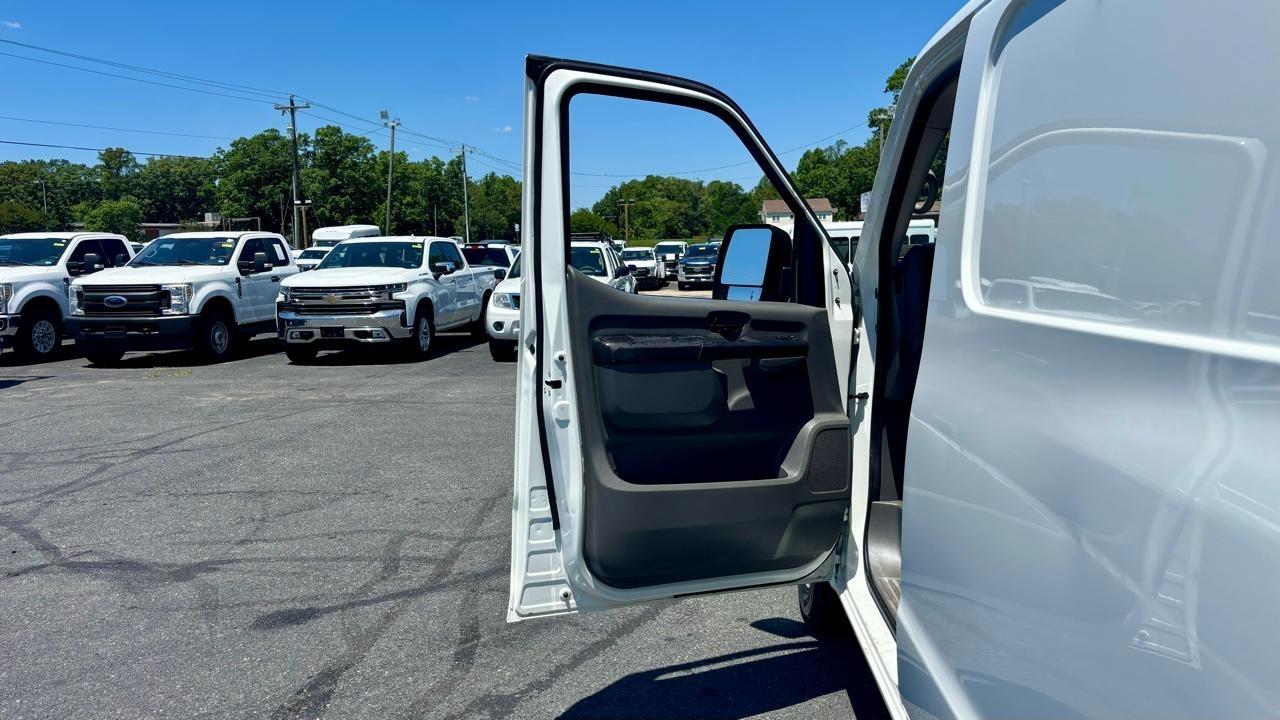 Nissan NV Cargo  2018