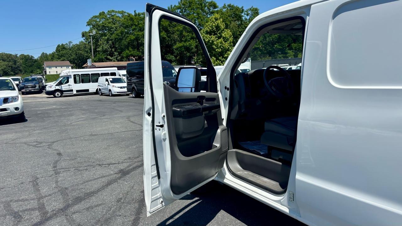 Nissan NV Cargo  2018