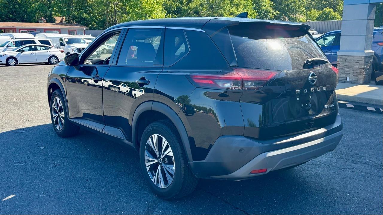 Nissan Rogue  2021