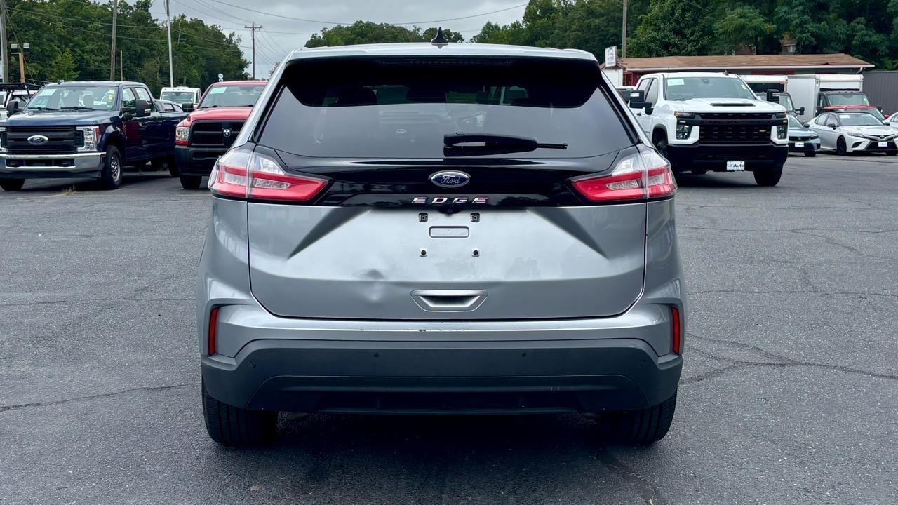 Ford Edge  2021