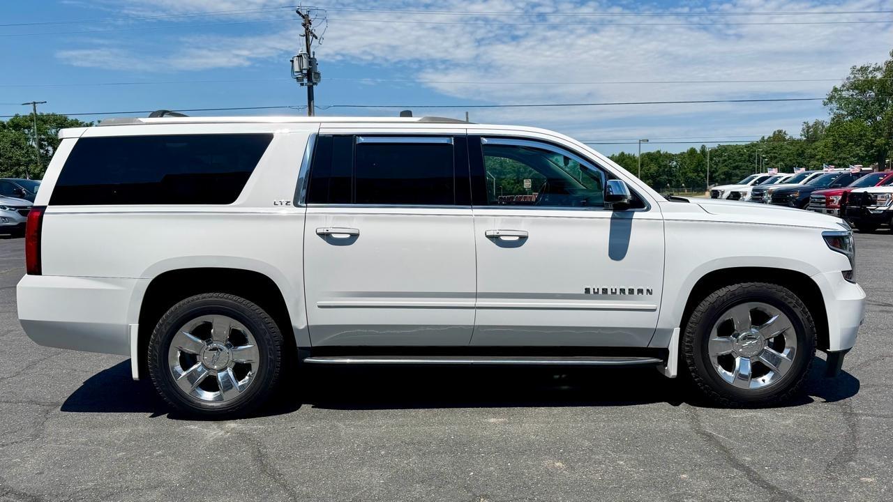 Chevrolet Suburban  2017
