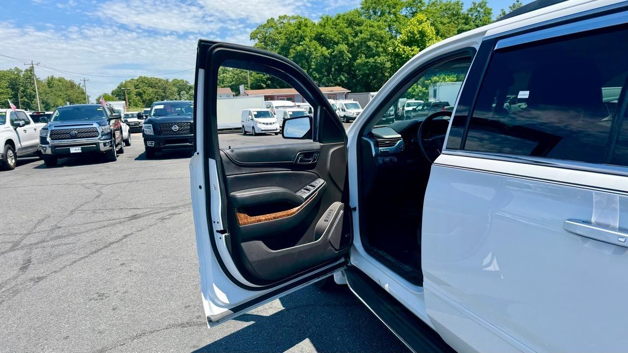 Chevrolet Suburban  2017