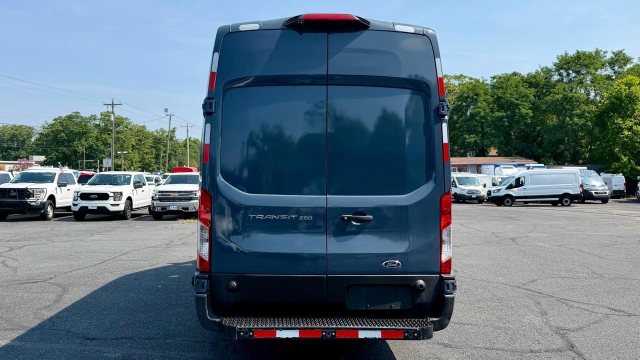 Ford Transit  2019