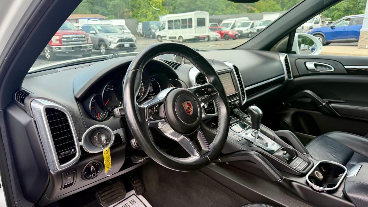 Porsche Cayenne  2016