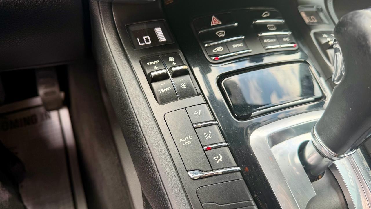 Porsche Cayenne  2016