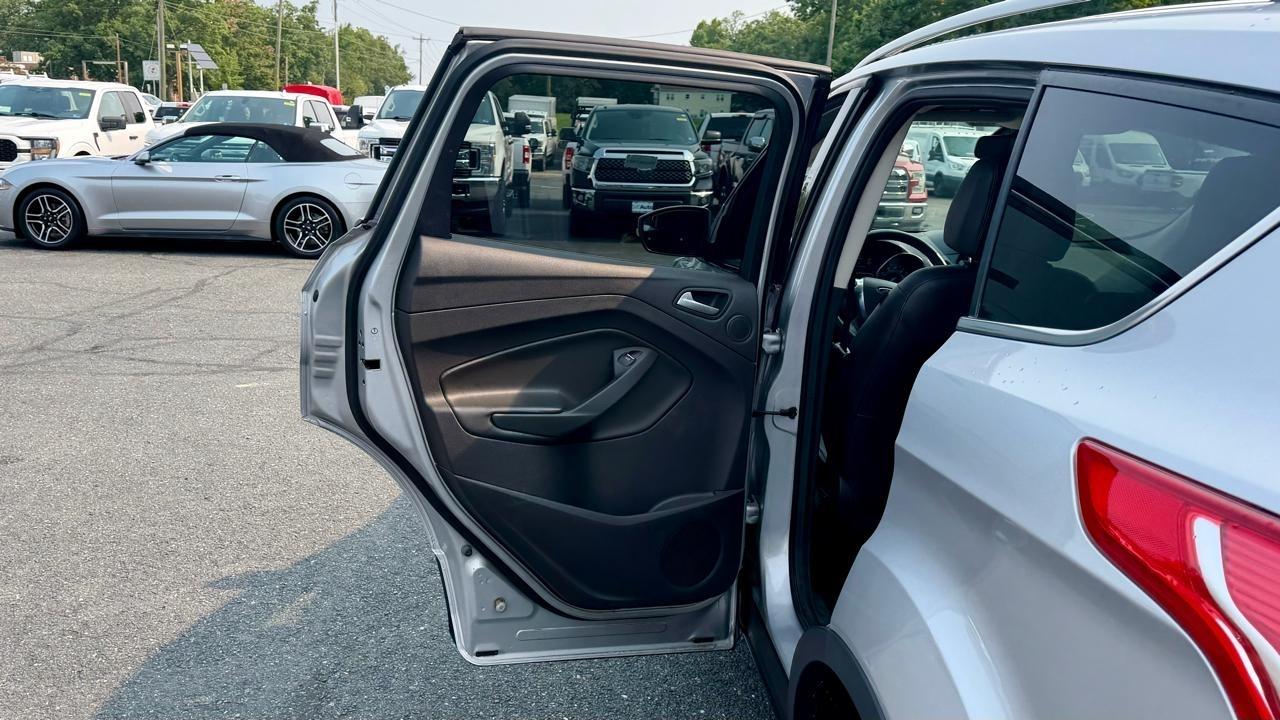 Ford Escape  2014