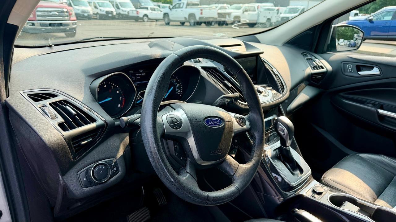 Ford Escape  2014
