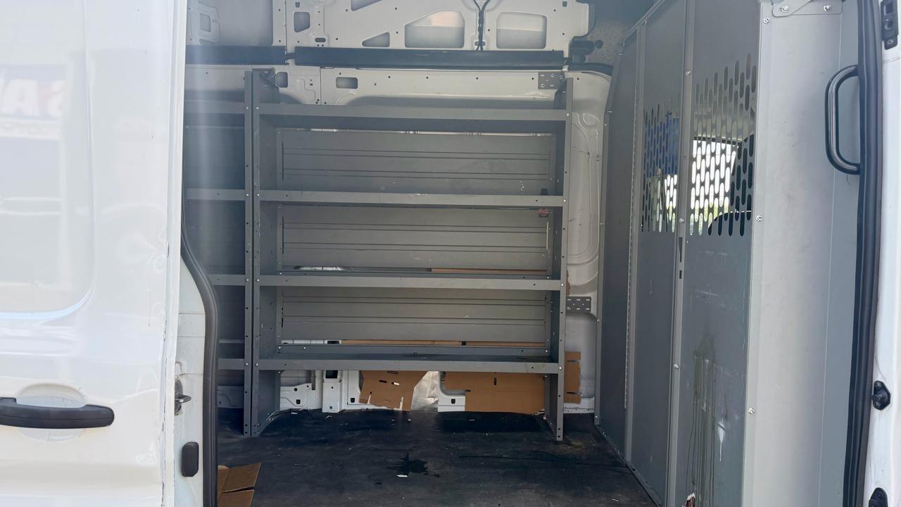 Ford Transit  2023