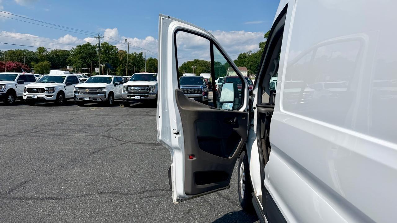 Ford Transit  2023