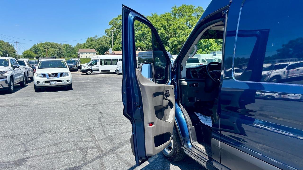 Ford Transit  2022
