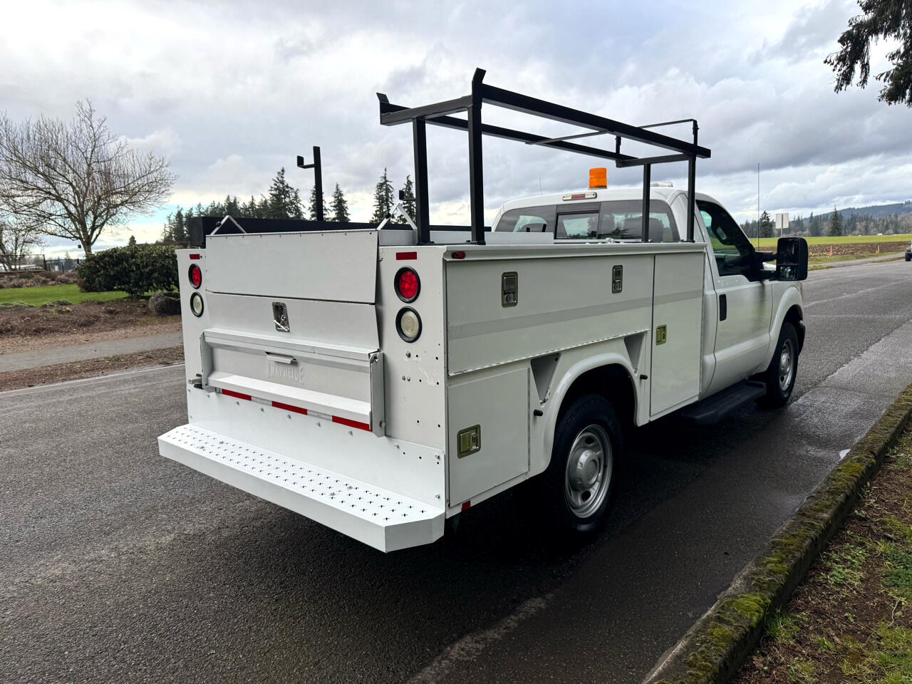 2014 Ford F-250 XLT photo 3