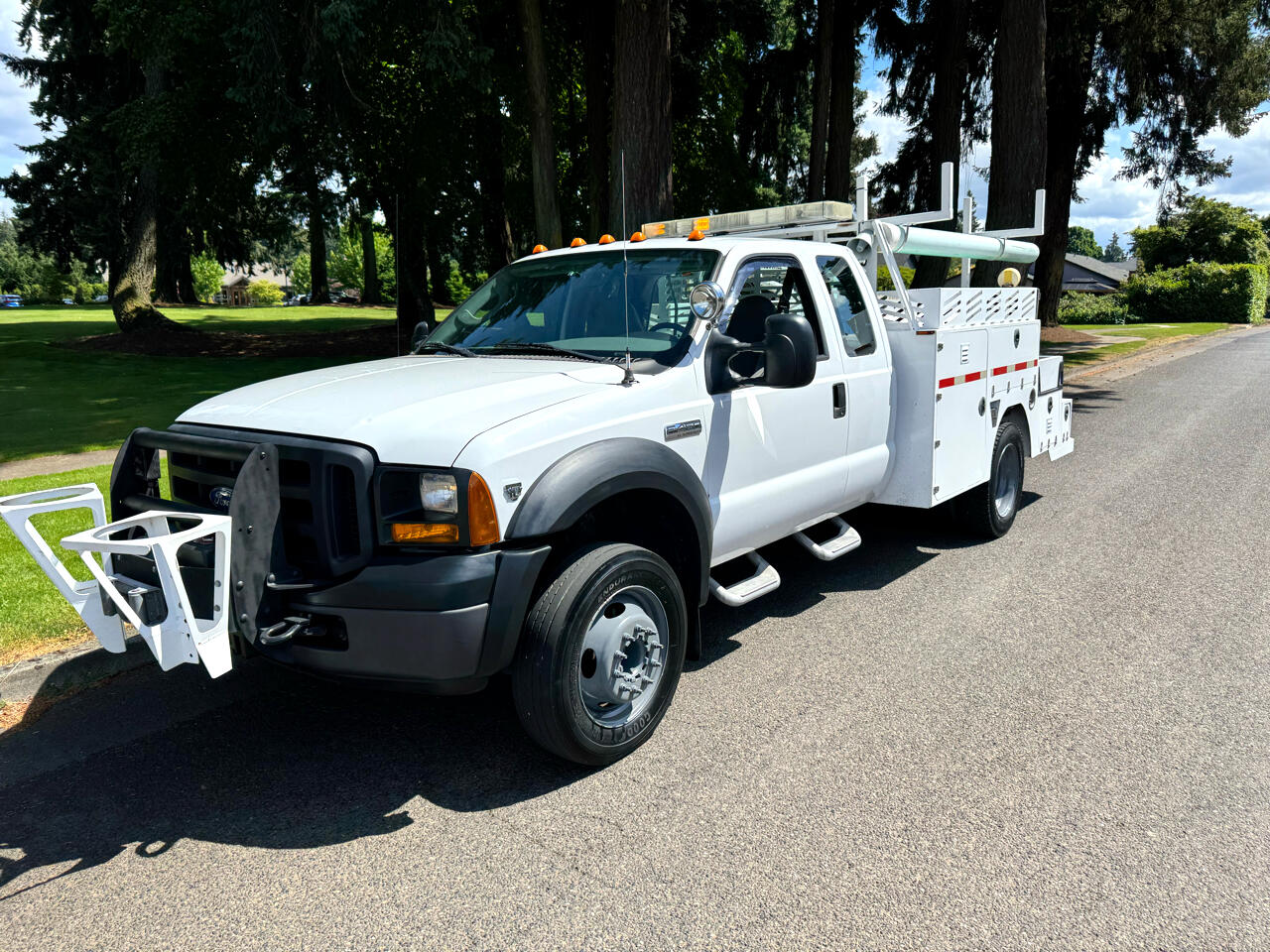 2007 Ford F-450 photo 3