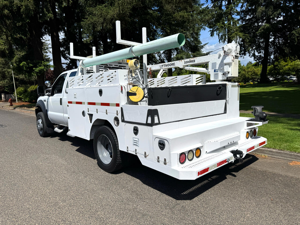 2007 Ford F-450 photo 4