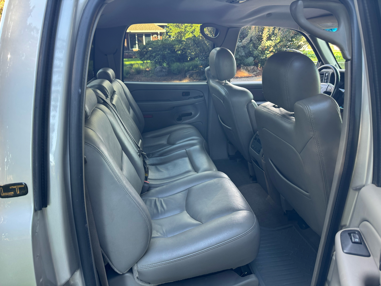 2004 Chevrolet Silverado 2500HD LT photo 4