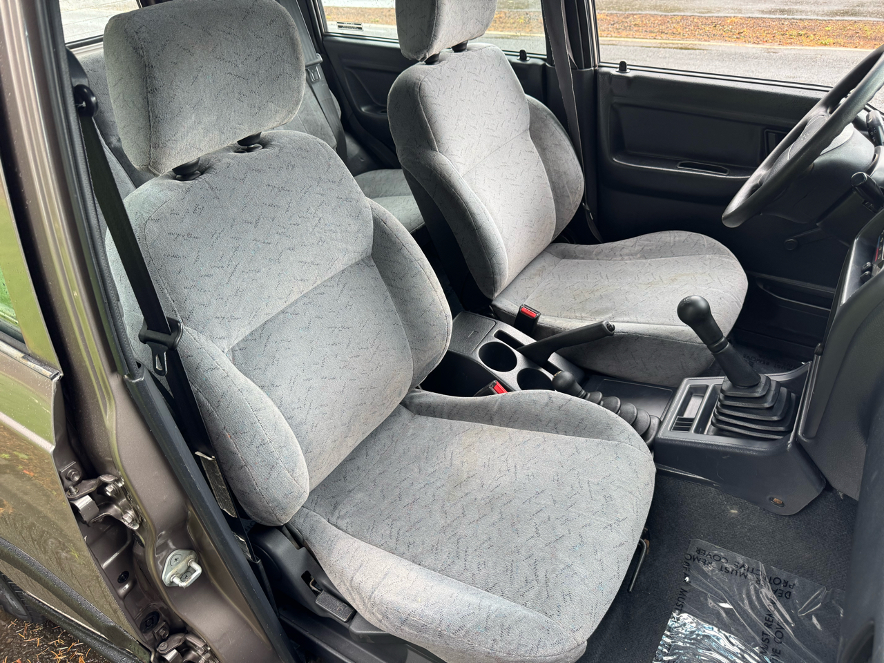 1998 Chevrolet Tracker Base photo 2