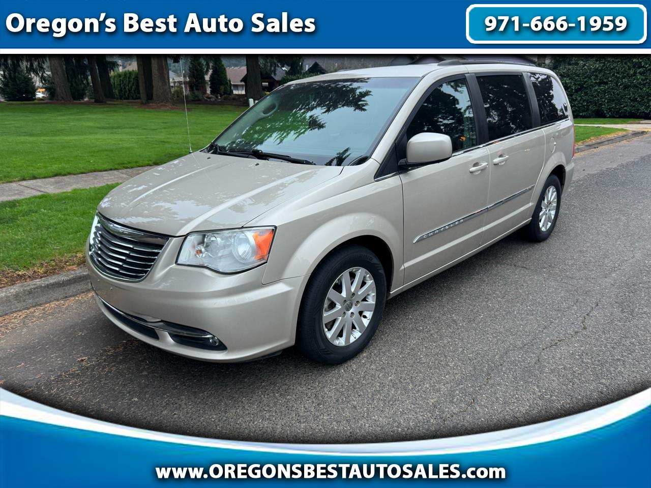 2016 Chrysler Town & Country Touring