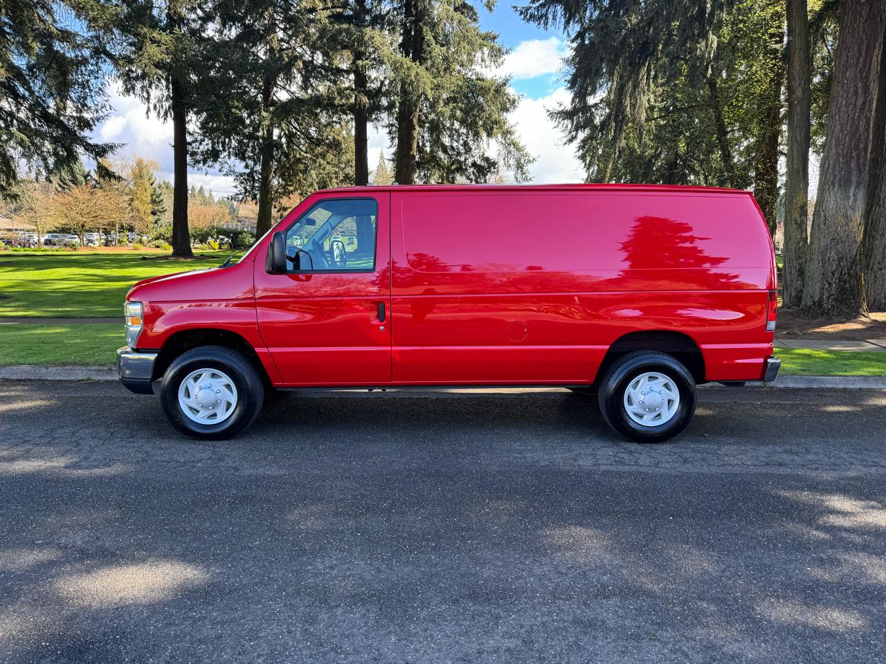 View vehicle photo 2