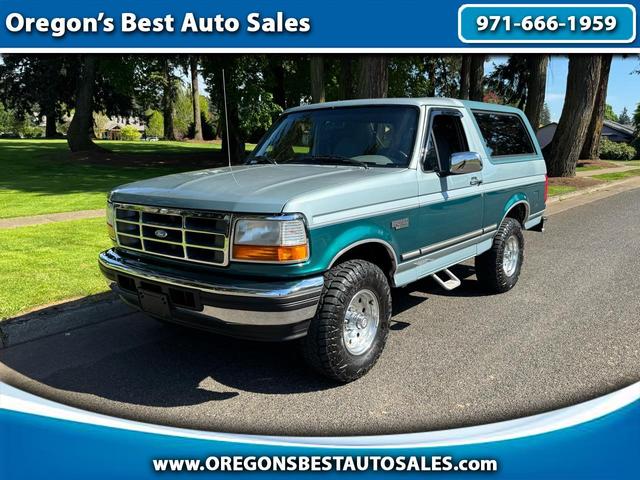 Green 1996 Ford Bronco XLT 4WD SUV / Crossover Four-Wheel Drive Automatic