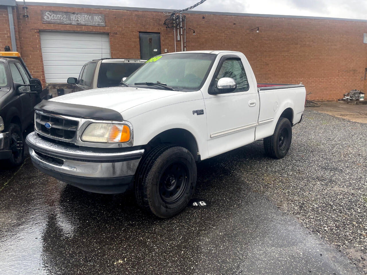 1997 Ford F-150 Reg. Cab Short Bed 2WD