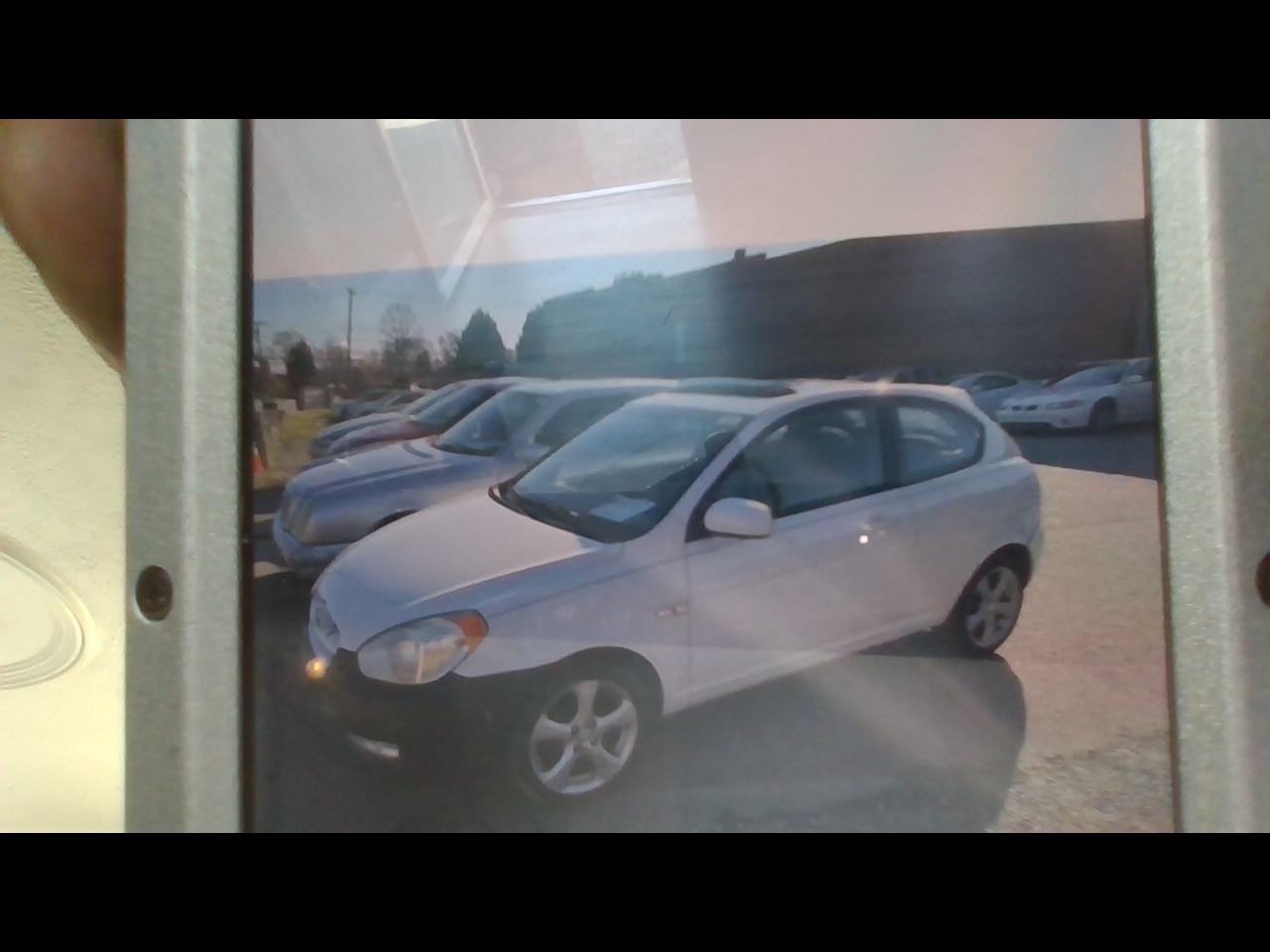 2010 Hyundai Accent SE 3-Door