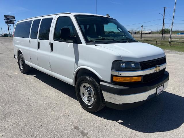 2020 Chevrolet Express Passenger LT - Photo 9