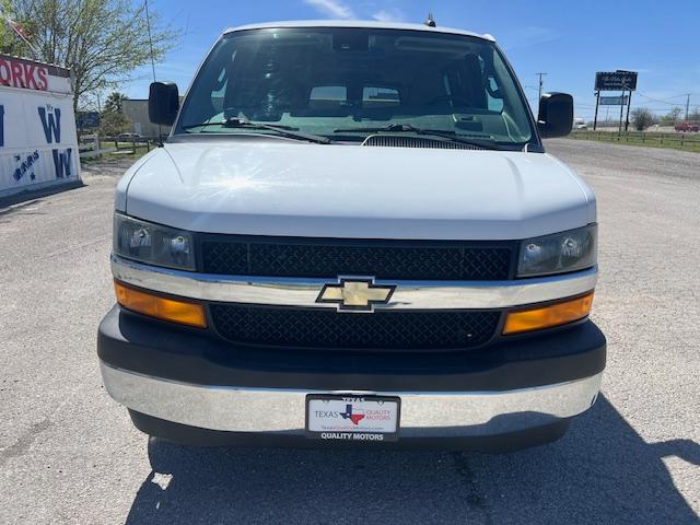 2020 Chevrolet Express Passenger LT - Photo 10