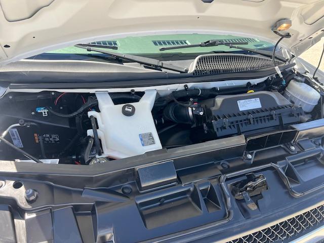 2020 Chevrolet Express Passenger LT - Photo 13